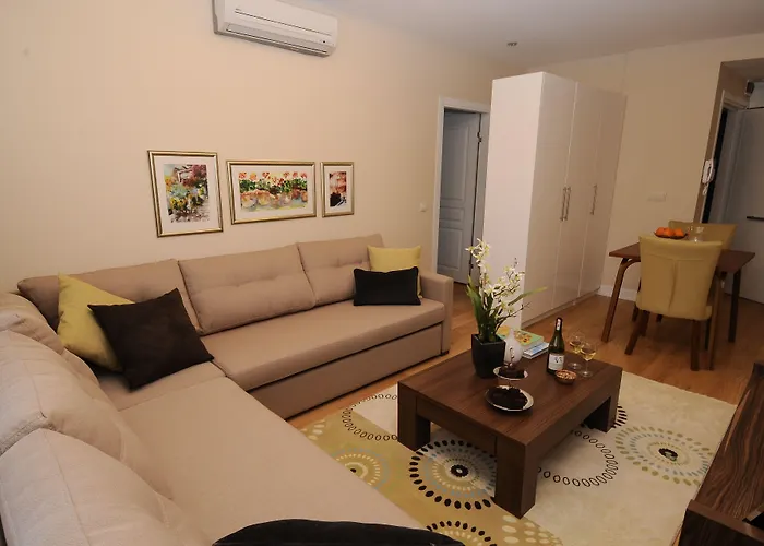 Cheya Sisli Medical & Business Center Tesvikiye And *